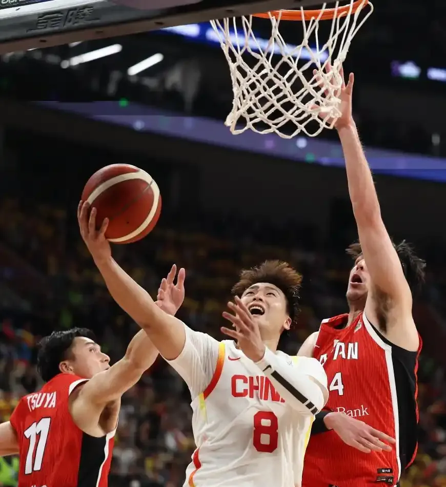 球星爆发！体操赛场再现神级操作的简单介绍